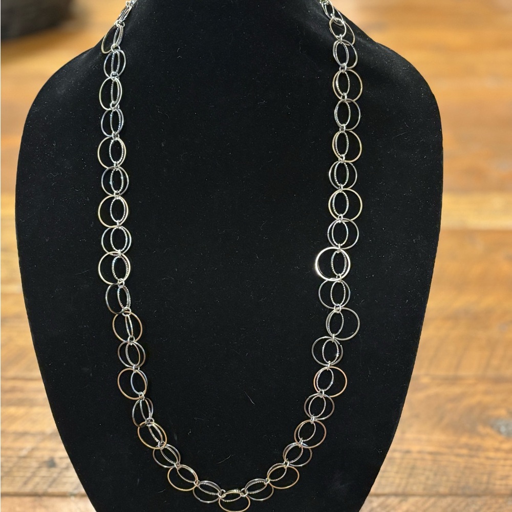 Elegant Silver Chain Link Necklace